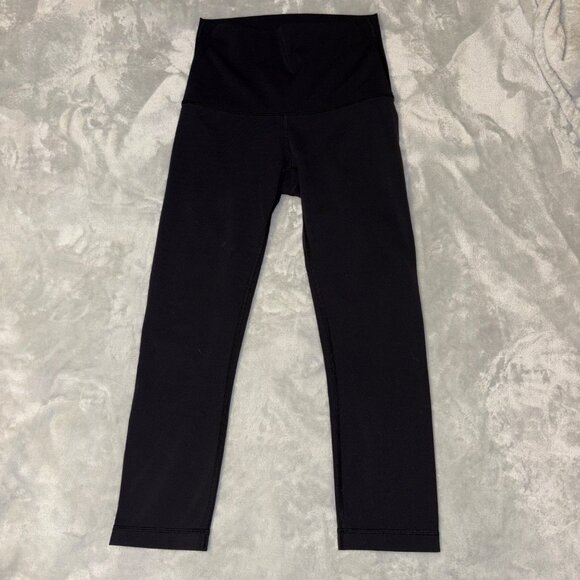 EXCELLENT Lululemon Wunder Under Crop High-Rise Black 21" Yoga Leggings 4 - Picture 2 of 9
